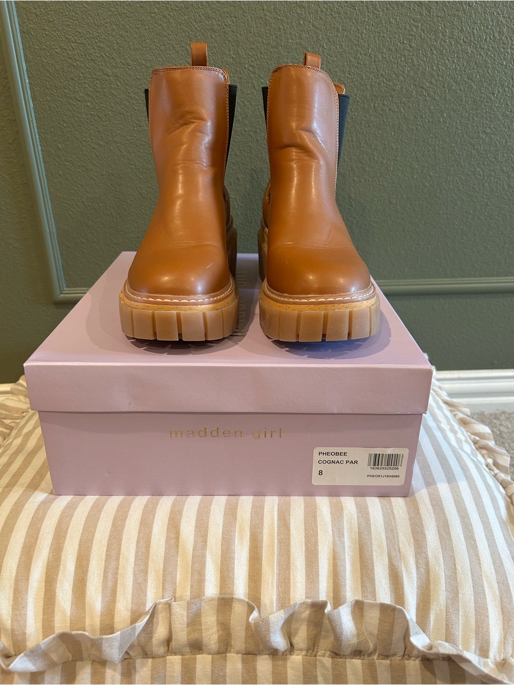 Madden Girl Cognac Chunky Chelsea Boots